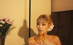 美女被抽插到哭内射视频免费